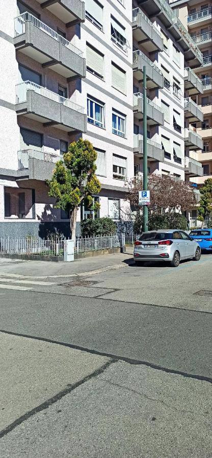 Torino Bernini Metro Affittacamere Exteriér fotografie